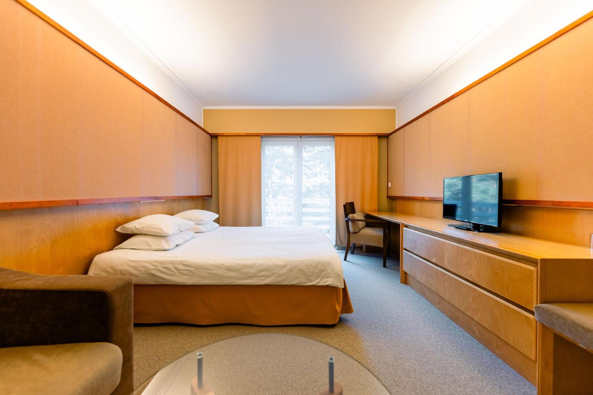 Saaremaa Rannahotell ' Beach Hotel Mandjala ภายนอก รูปภาพ
