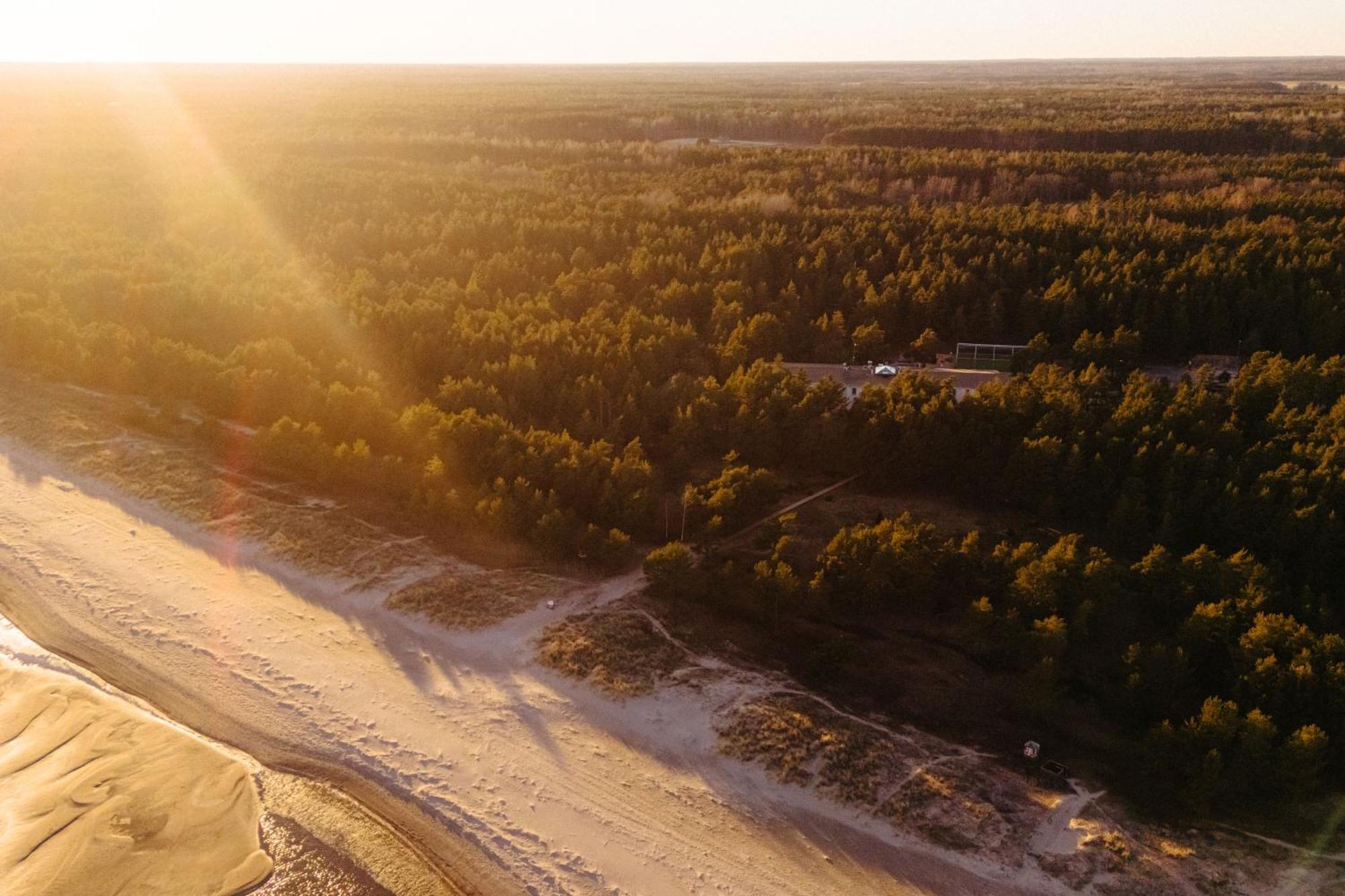 Saaremaa Rannahotell ' Beach Hotel Mandjala ภายนอก รูปภาพ