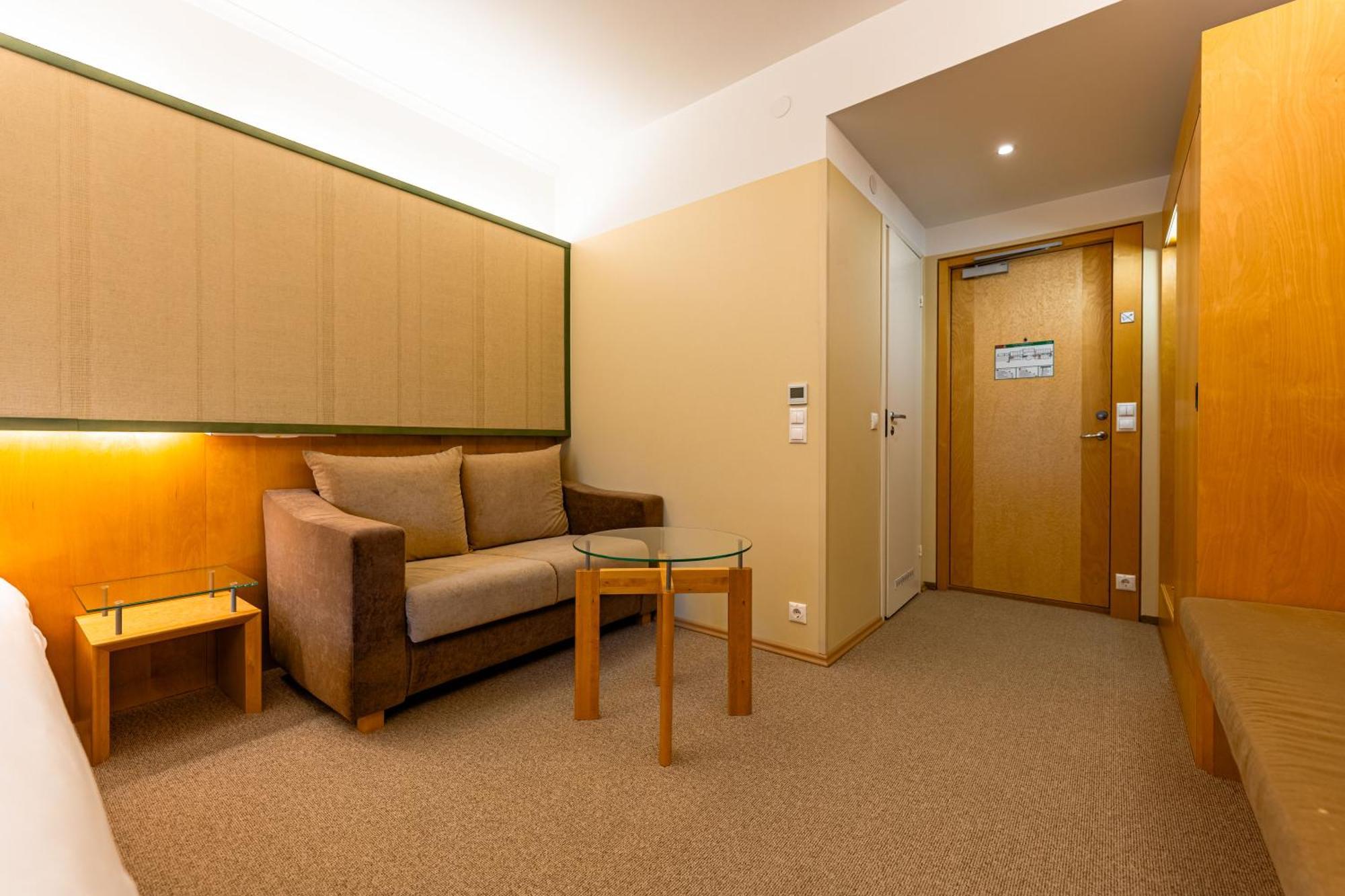 Saaremaa Rannahotell ' Beach Hotel Mandjala ภายนอก รูปภาพ