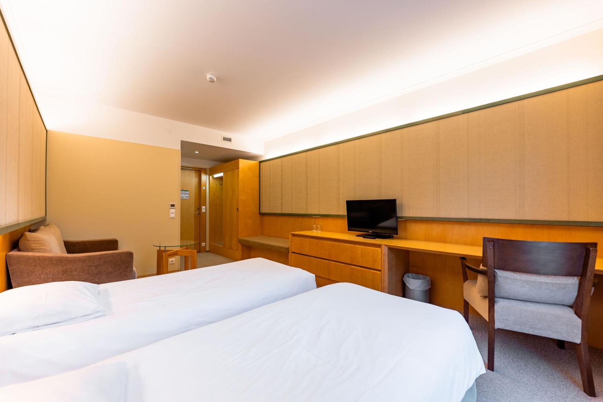 Saaremaa Rannahotell ' Beach Hotel Mandjala ภายนอก รูปภาพ
