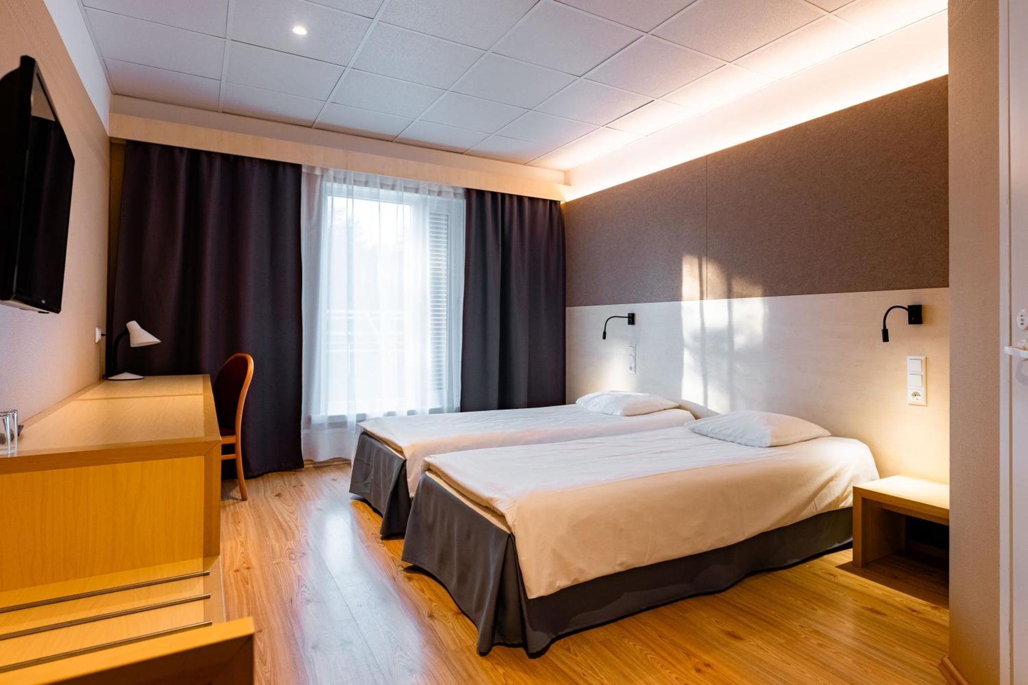 Saaremaa Rannahotell ' Beach Hotel Mandjala ภายนอก รูปภาพ